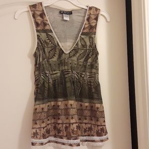Island print tank top